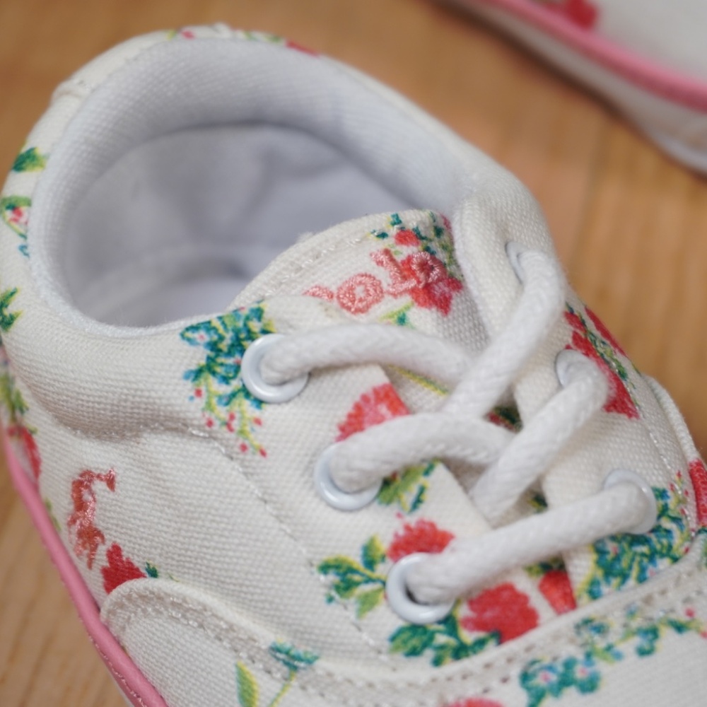 Ralph Lauren Toddler Keaton Floral Canvas Pink Size 2 M Brand New - Picture 3 of 12